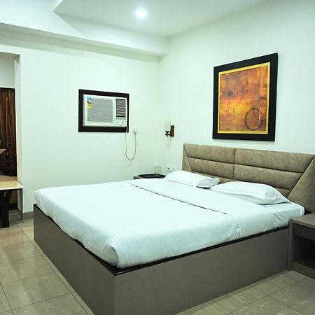 Elgin Suites Calcutta Buitenkant foto