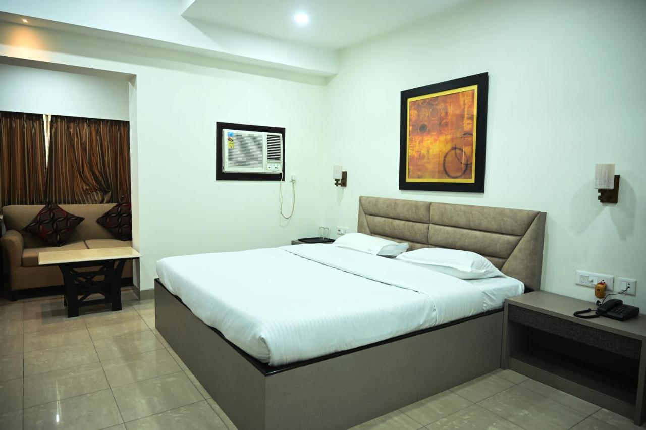 Elgin Suites Calcutta Buitenkant foto