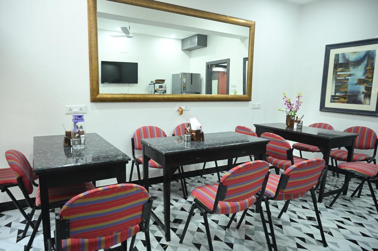 Elgin Suites Calcutta Buitenkant foto