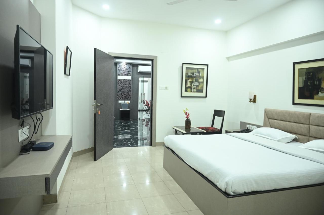 Elgin Suites Calcutta Buitenkant foto