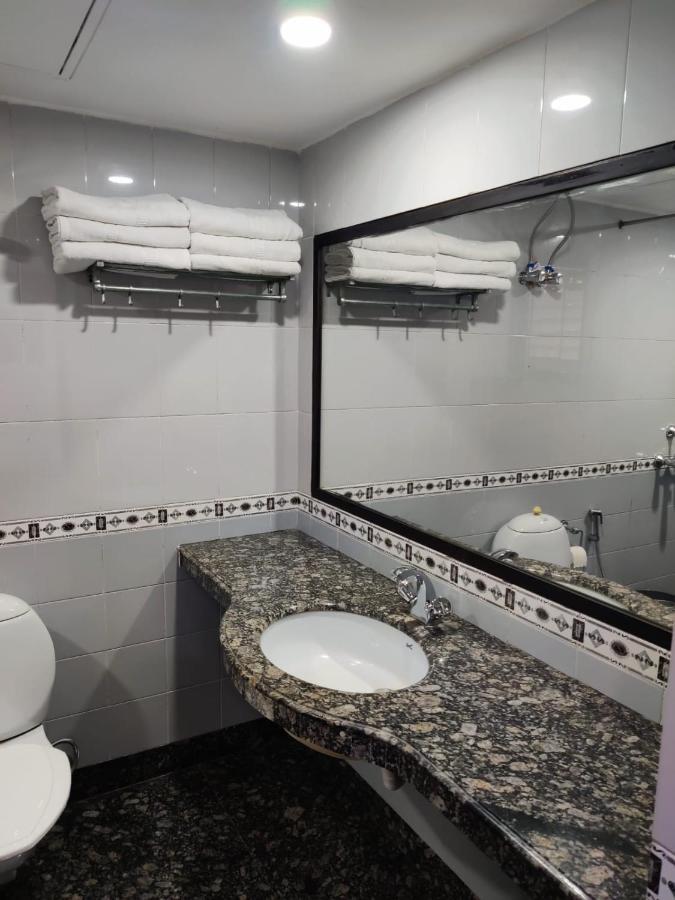 Elgin Suites Calcutta Buitenkant foto