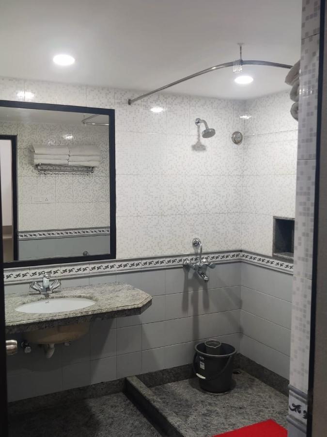 Elgin Suites Calcutta Buitenkant foto